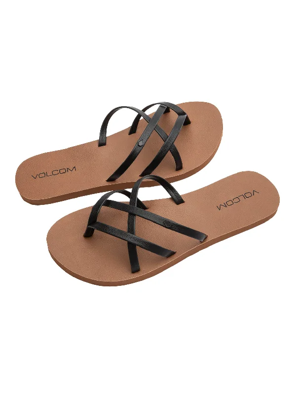 Fashion Essentials Volcom New School 2 Womens Sandal