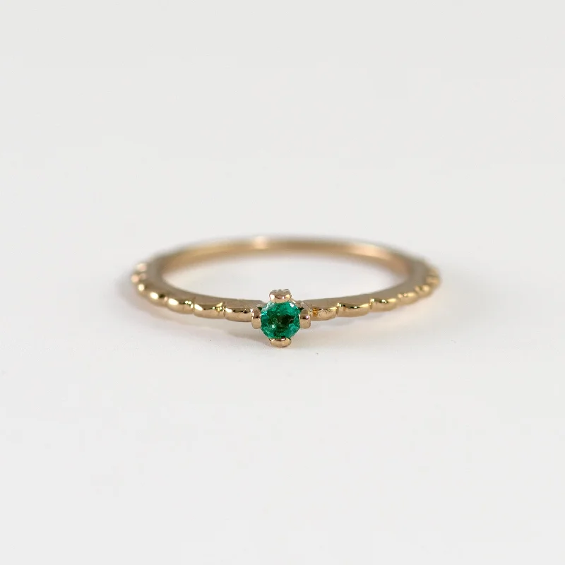 Get Your Favorite Jewelry At The Best Price Emery Emerald Band