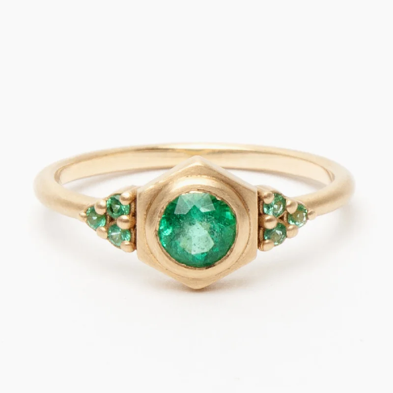 Shop Fine Jewelry With Exclusive Savings Sol ring - Emerald