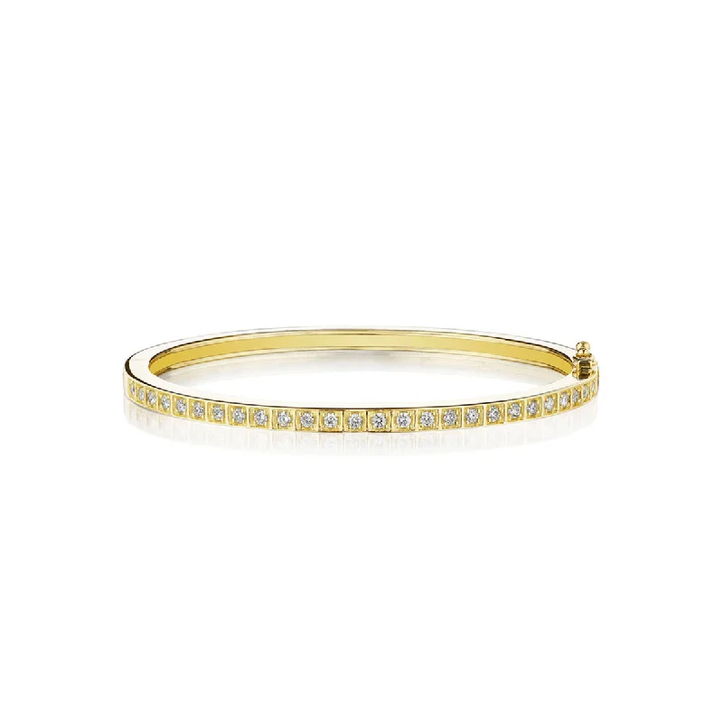 Romantic Heart-Shaped Jewelry For Special Gifts 18k Yellow Gold Thin Diamond Bangle