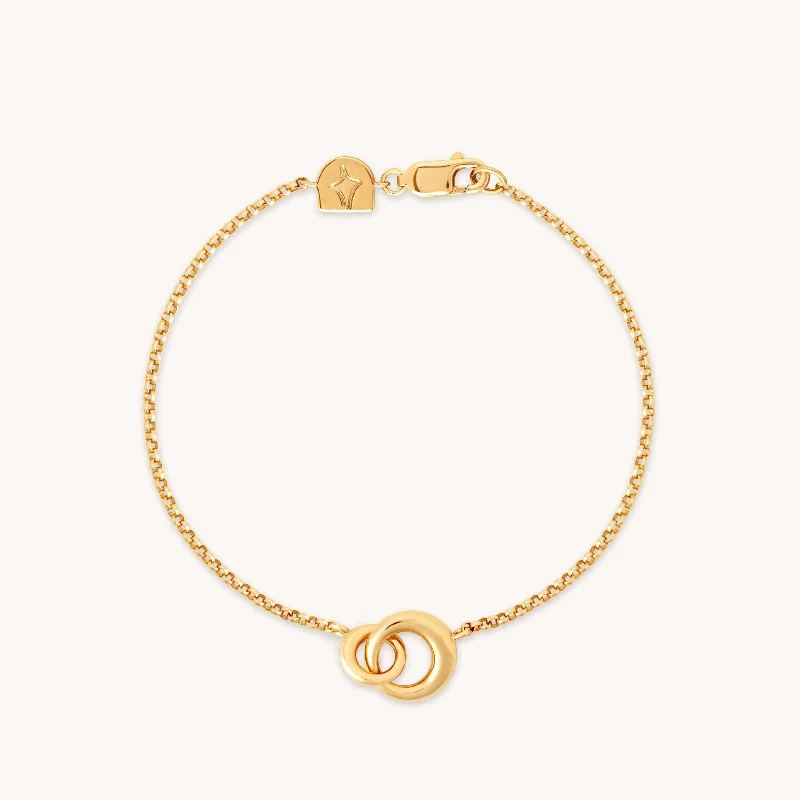 Chic, Trendy, And Affordable Jewelry Sale Dome Link Bracelet in Gold