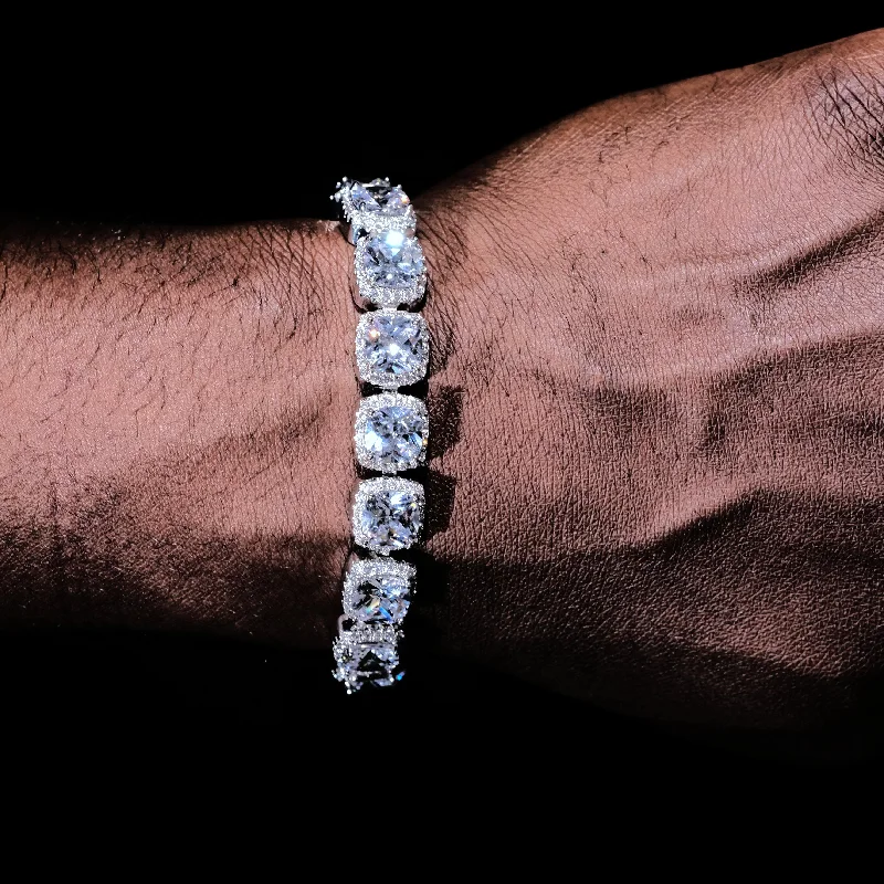Premium Diamond Jewelry For Unforgettable Moments Glacier Clustered Tennis Bracelet in White Gold Premium Diamond Jewelry For Unforgettable Moments Glacier Clustered Tennis Bracelet in White Gold