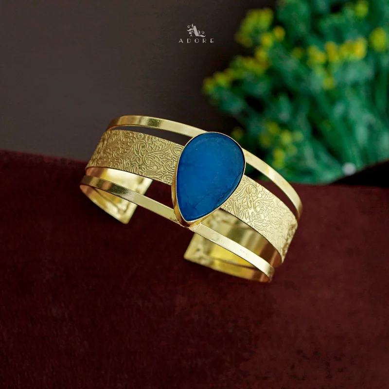 Elegant Jewelry Styles At Budget-Friendly Prices Golden Designed Dew Drop Bangle