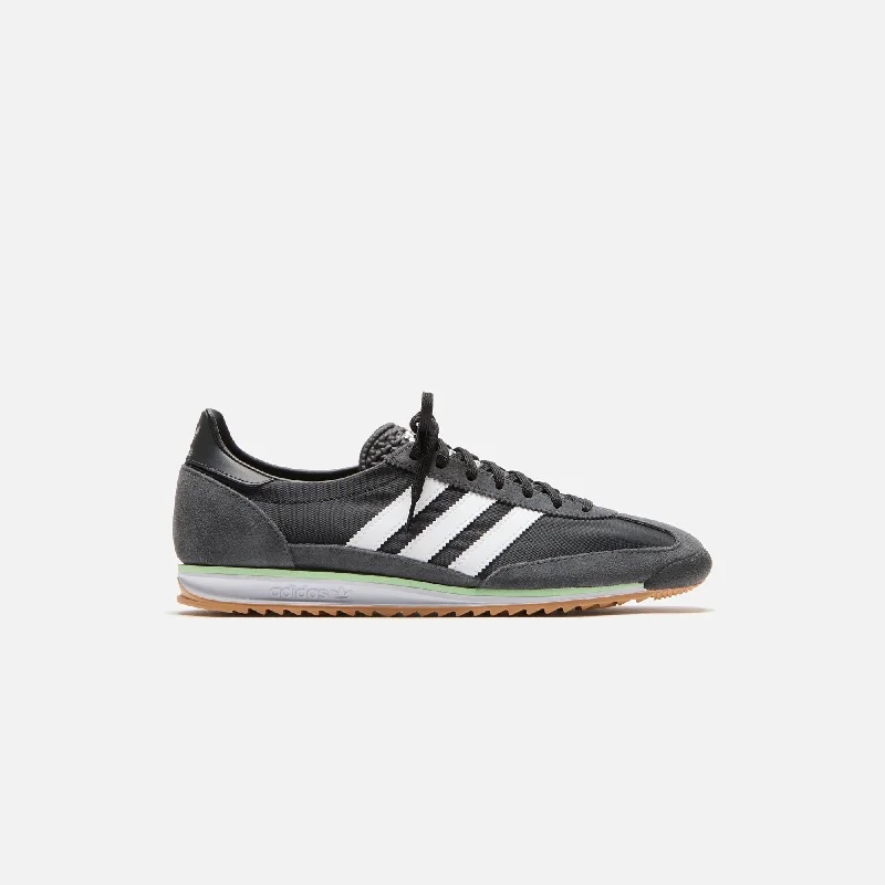 Trendy Looks On Sale adidas WMNS SL 72 OG - Core Black / Footwear White / Carbon