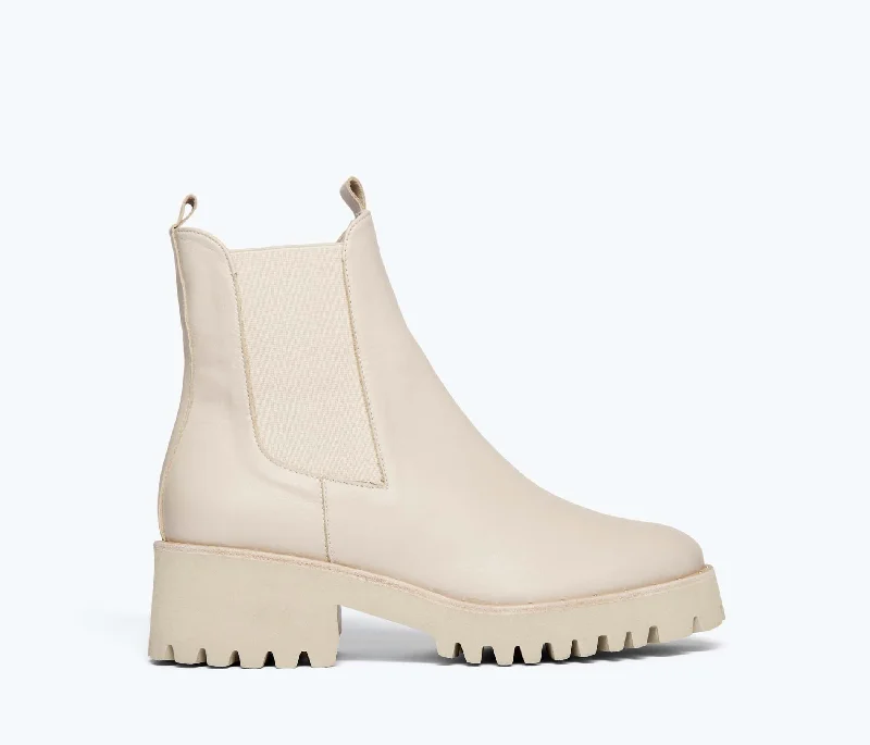 Must Haves BROOKE RAIN RESISTANT BOOT