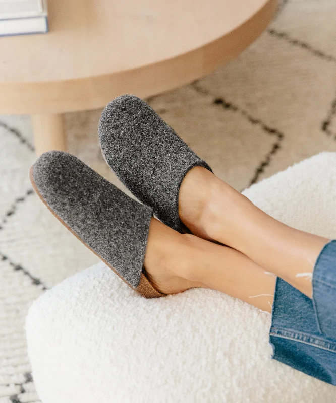 Must-Have Shoe Styles Cabin Moc Clog