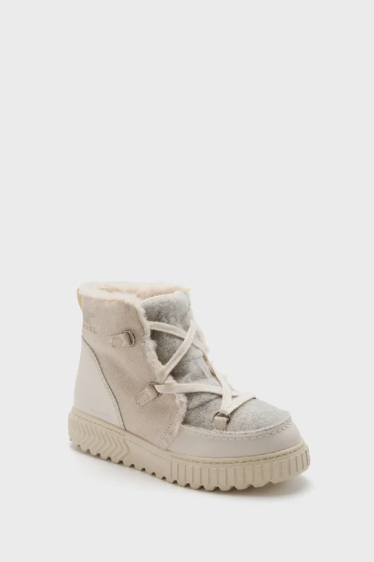 Limited Styles Chalk Ona Ave Alpine Boot WP