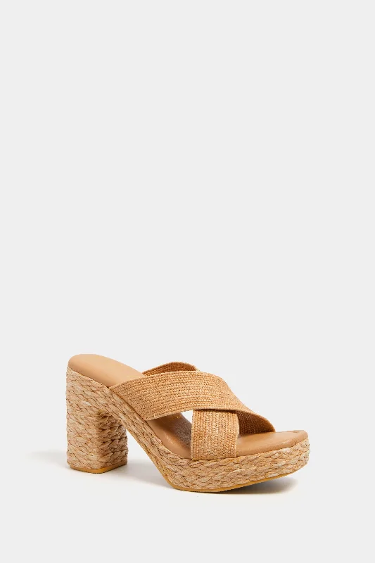 Comfortable Outdoor Shoes Cognac Caravan Heels