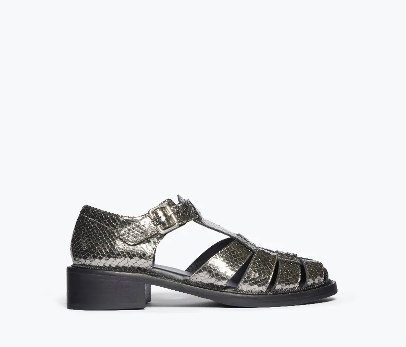 Chic Styles DAHLIA T-STRAP FISHERMAN LOAFER