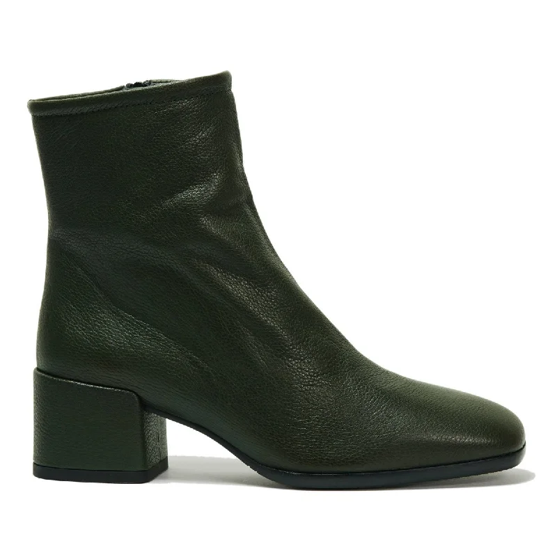 Street-Style Slip-Ons Homers Women's Niki 21171 Green Grain Leather