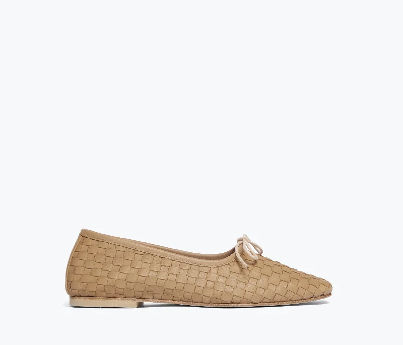 Hot Brand Discounts JADA SQUARE TOE BALLET FLAT