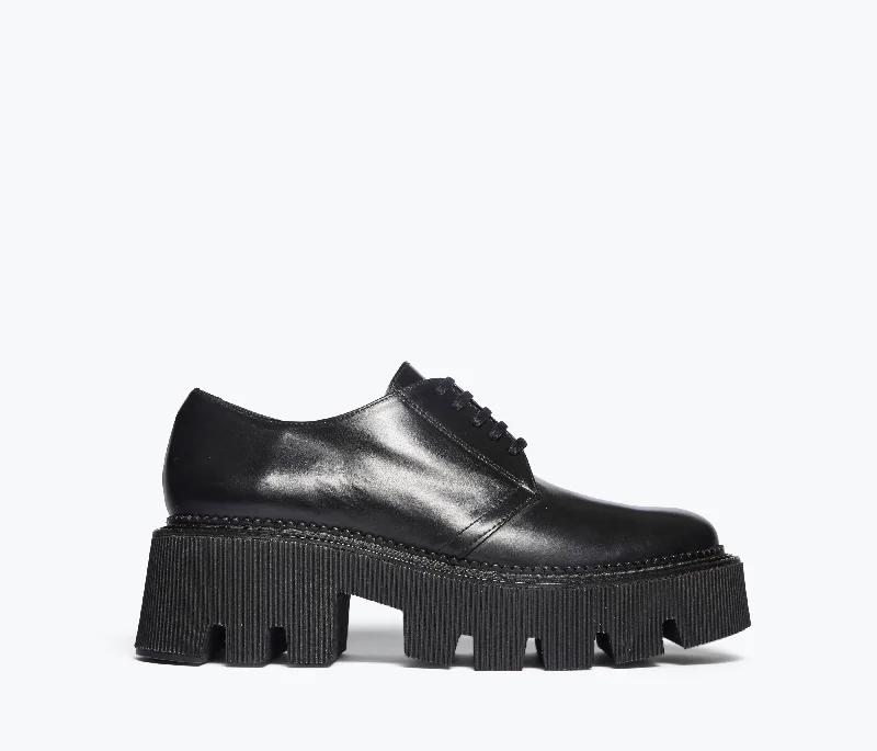 Limited Styles KEENA LUG SOLE OXFORD