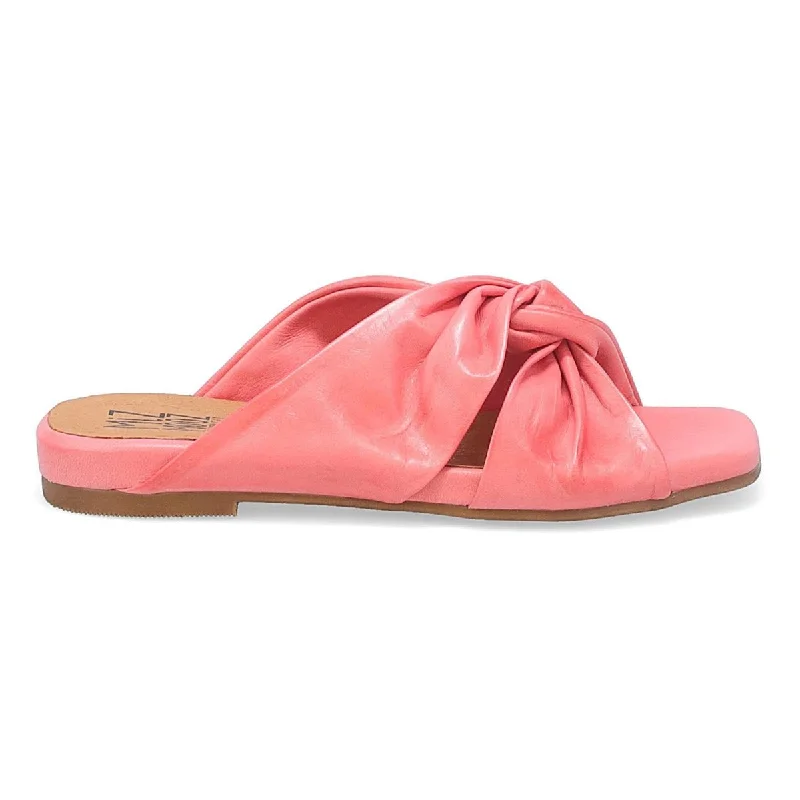 Comfortable Outdoor Shoes Miz Mooz Women's Paparazzi Azalea Leather