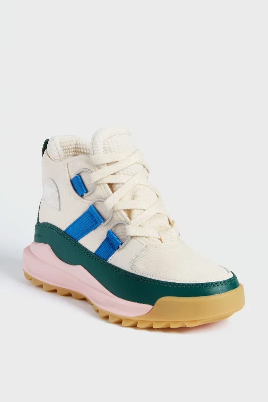 Stylish Walking Shoes Natural and Midnight Teal Ona Rmx Chukka WP