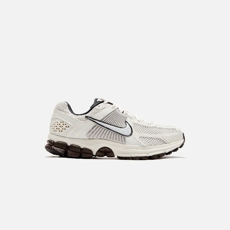 Urban Style Promotions Nike WMNS Zoom Vomero 5 - Phantom / Metallic Platinum