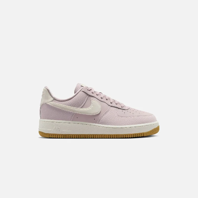 Sporty Fashion Offers Nike WMNS Air Force 1 Low - Light Bone / Platinum Violet / Gum Light Brown Sporty Fashion Offers Nike WMNS Air Force 1 Low - Light Bone / Platinum Violet / Gum Light Brown