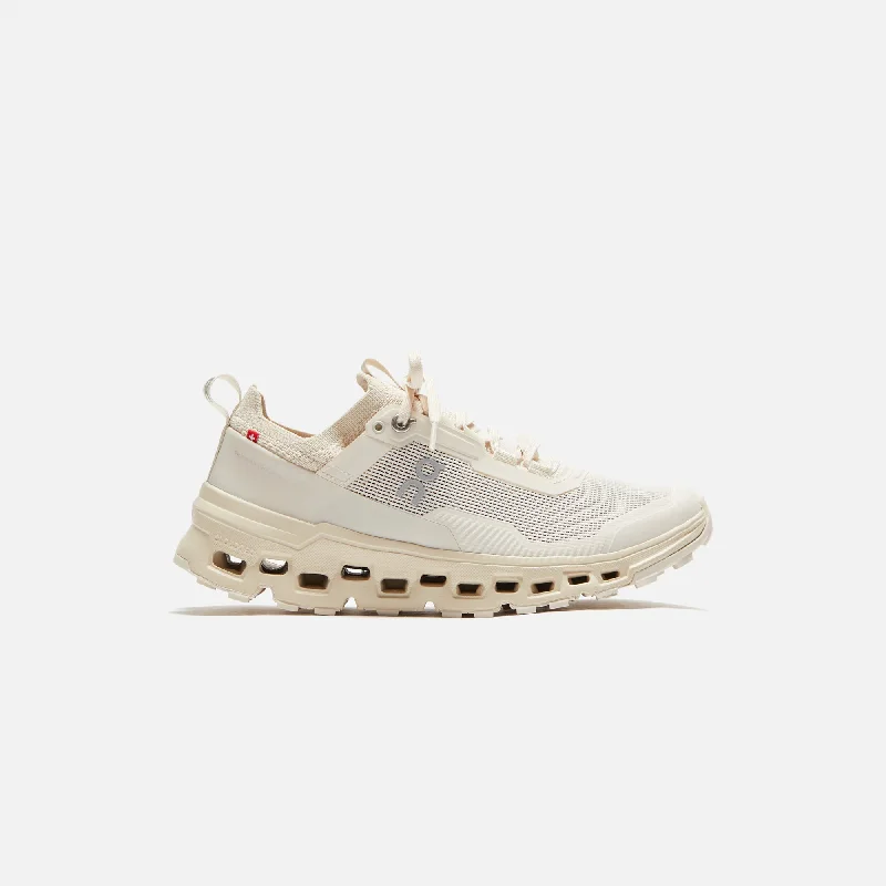 Classic Chic Deals On Running WMNS Cloudultra 2 - Mauve