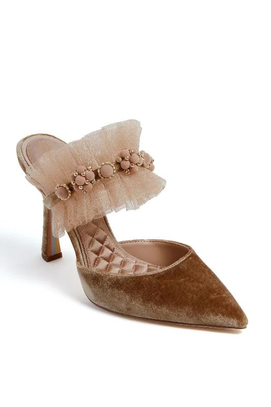 Budget Friendly Prosecco Hughes Heels