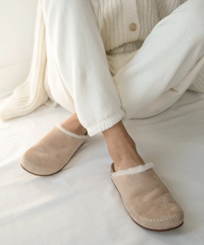 Trendy Footwear Sale Shearling-Lined Moc Clog