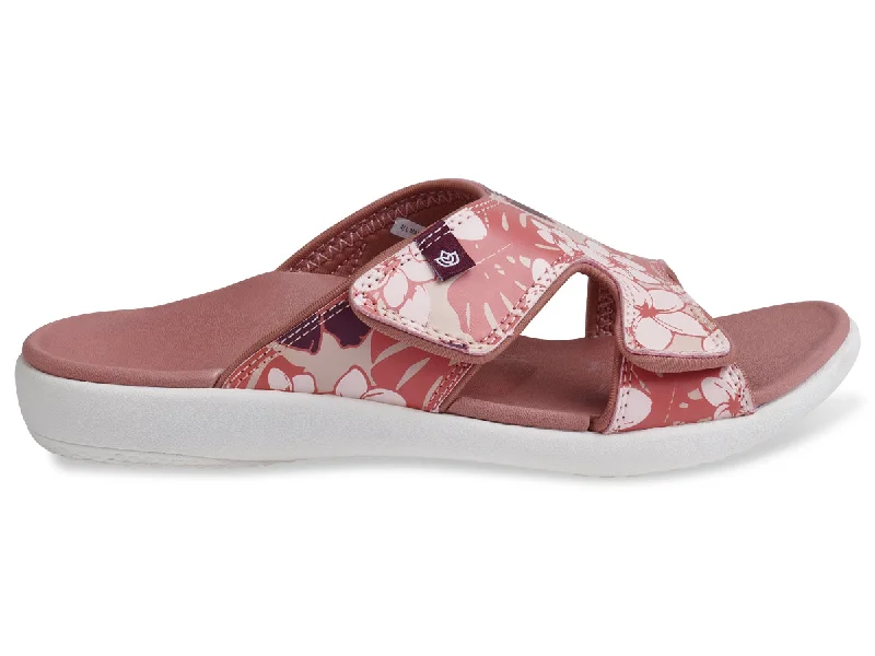 Cameo Brown
