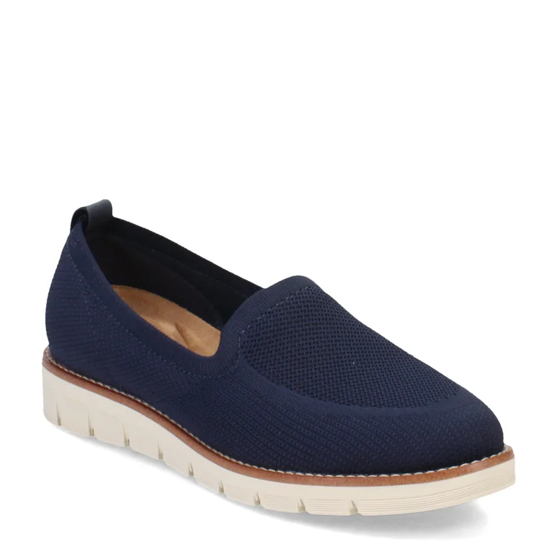 Huge Price Cut Women's Easy Spirit, Valina 2 Slip-On
