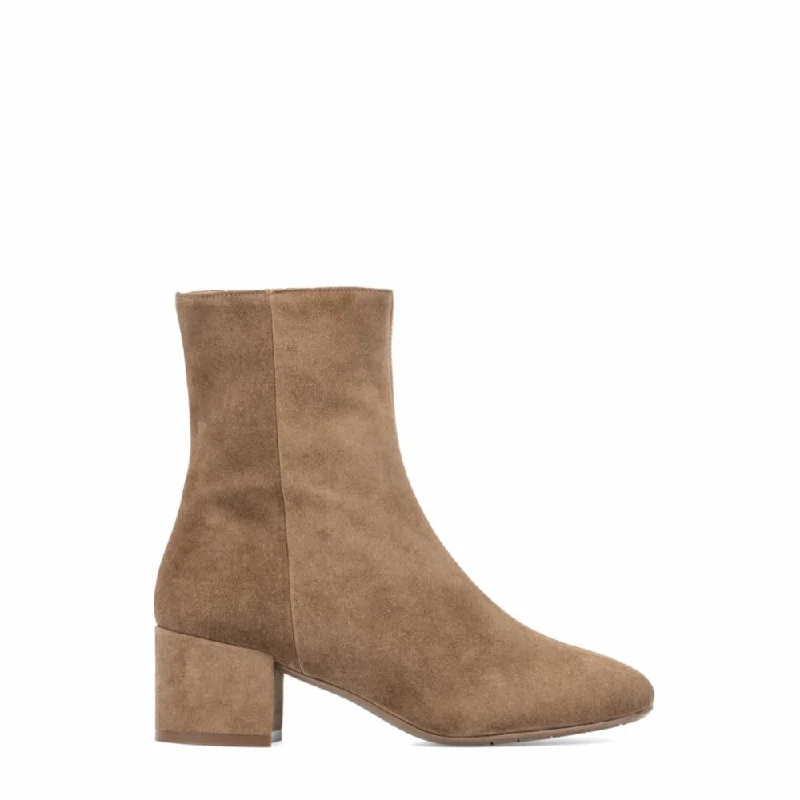 High-Quality Casual Shoes Aquatalia  Footwear Women's Leonora Brown M