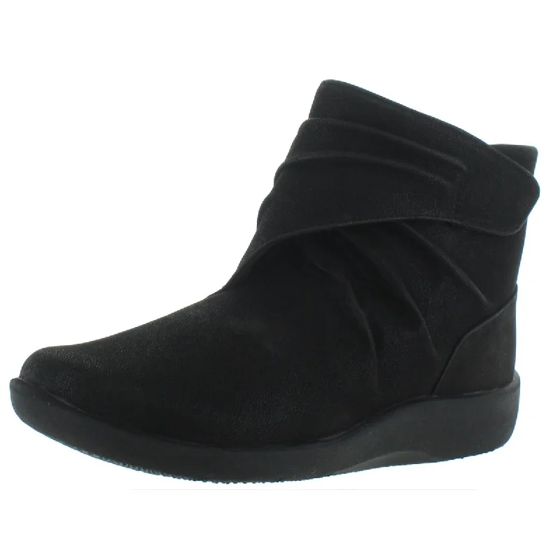 Casual Chic Deals Clarks Sillian Tana Women's Faux Leather Slouch Crossover Ankle Boots