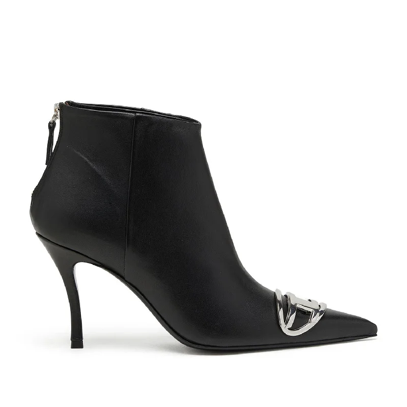 Unleash Your Style Diesel Women's D-Venus Ankle Boots in Black