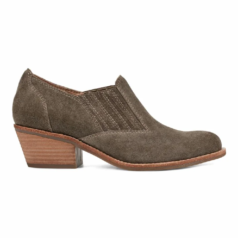 Chic Trends Unveiled Earth Women's Jalin Brown W
