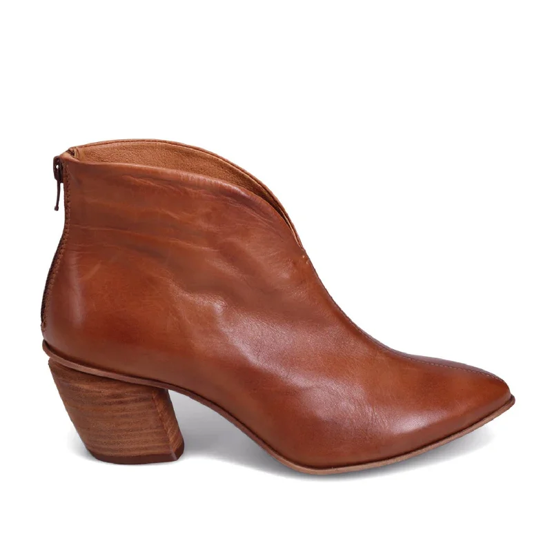 Cozy Chic Promotions Miz Mooz Women's Jovie in Brandy