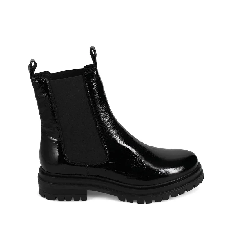 Bold Fashion Footwear Miz Mooz Women's Lizette in Black Patent