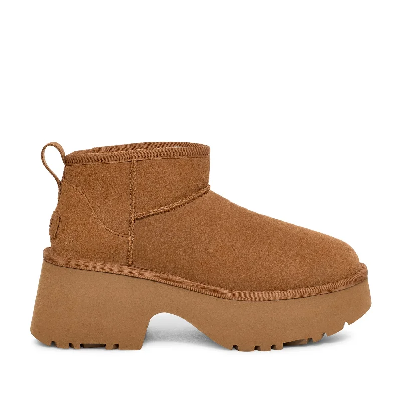 Premium Boots Discounts Ugg Women's Classic Ultra Mini New Heights in Chestnut