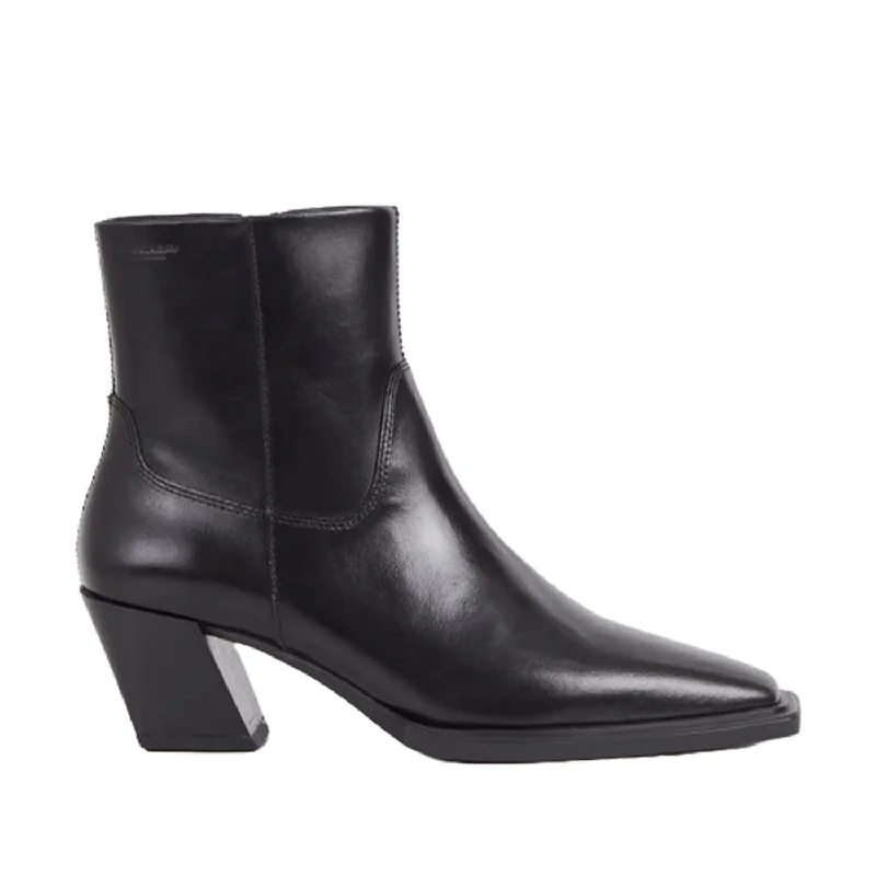 Latest Trends Vagabond Women's Alina in Black