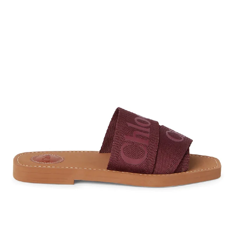 Catch Every Fashion Trend Chloe Women's Leather Flat Sandal in Obscure Purple