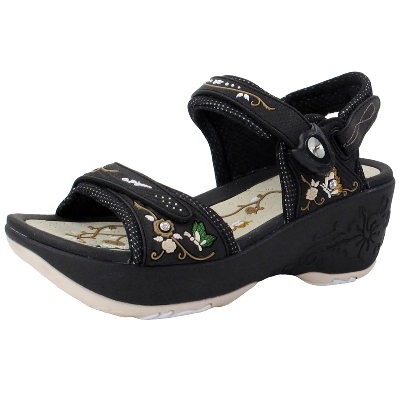 Premium Casual Footwear Wedge: 8698 Cream